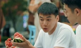 娱乐吃瓜和女朋友分手了,娱乐吃瓜背后的情感纠葛